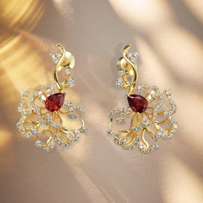 Leaf Pear Earrings