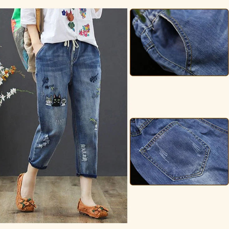 Retro Style Embroidered Loose Jeans