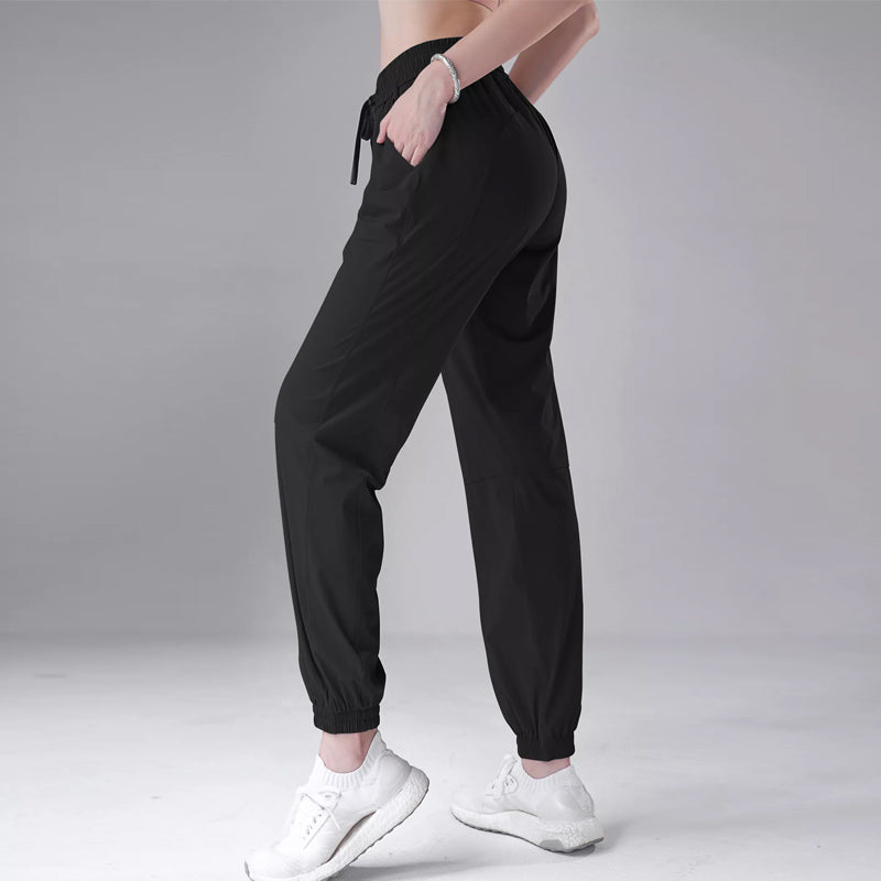 All-Day Wayfarer Mid-Rise Cropped Jogger