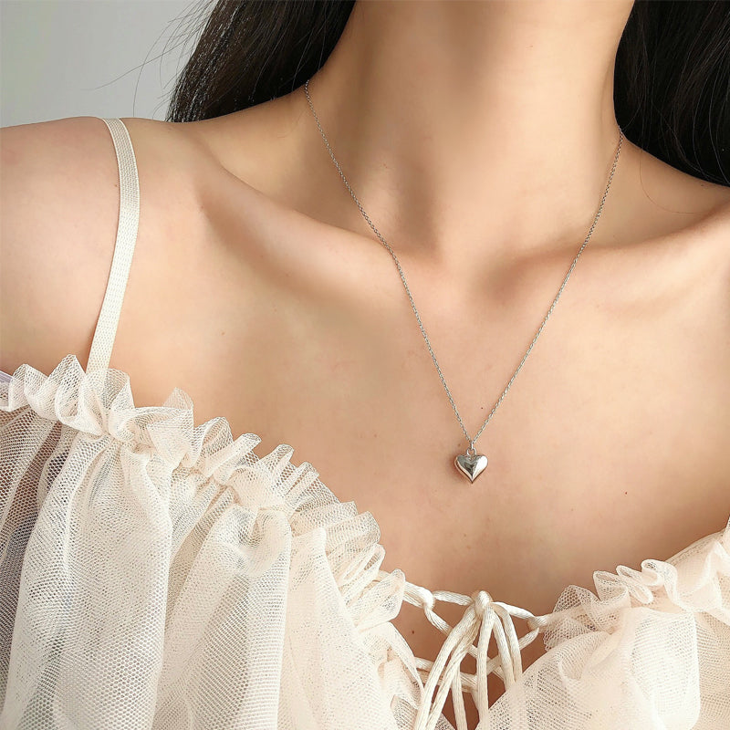 Simple Three-dimensional Heart Necklace