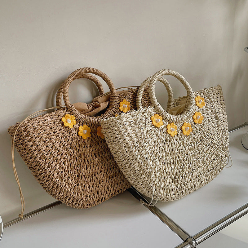 Flower Decor Large Capacity Shell Straw Bag