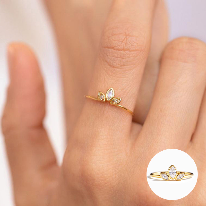 TRIPLE TEARDROP RING
