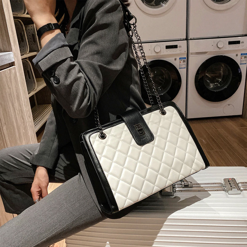Rhombus Chain Small Square Bag
