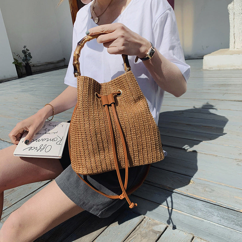 RATTAN STRAW BUCKET BAG