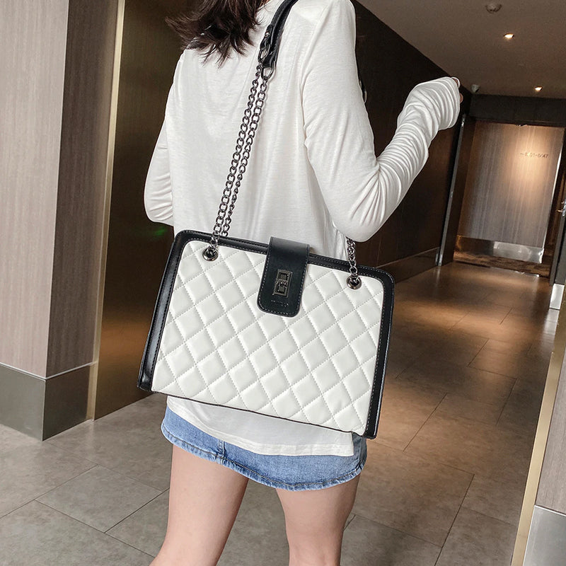 Rhombus Chain Small Square Bag