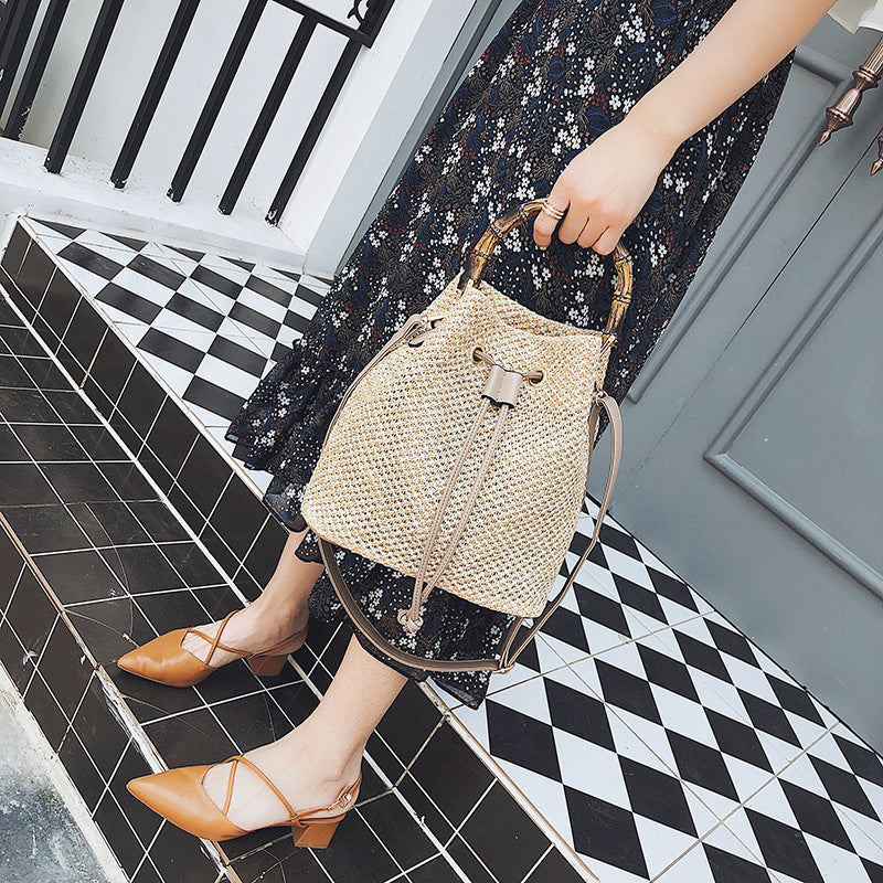 RATTAN STRAW BUCKET BAG