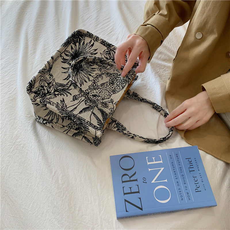 JACQUARD EMBROIDERY SHOULDER BAG