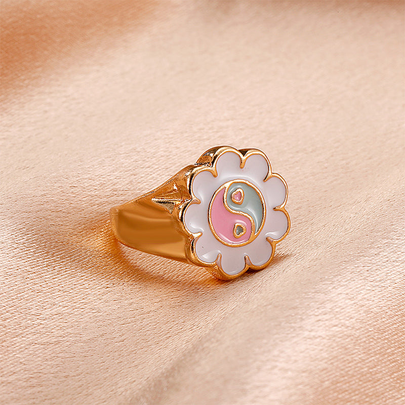 Tai Chi Flower Ring