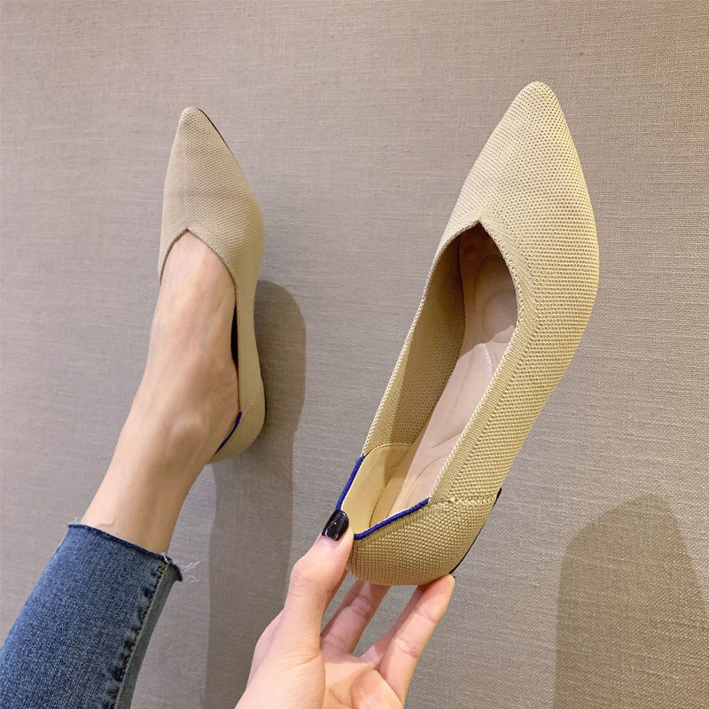Pointed Flat Knit Shoes