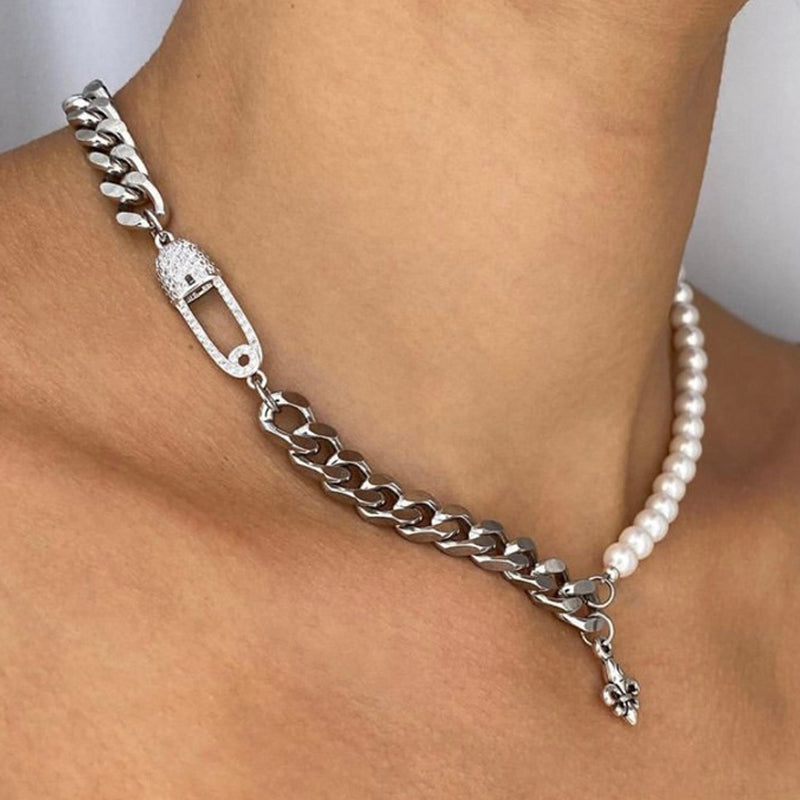 THE DIMIDIUM PEARLY CHAIN CHOKER