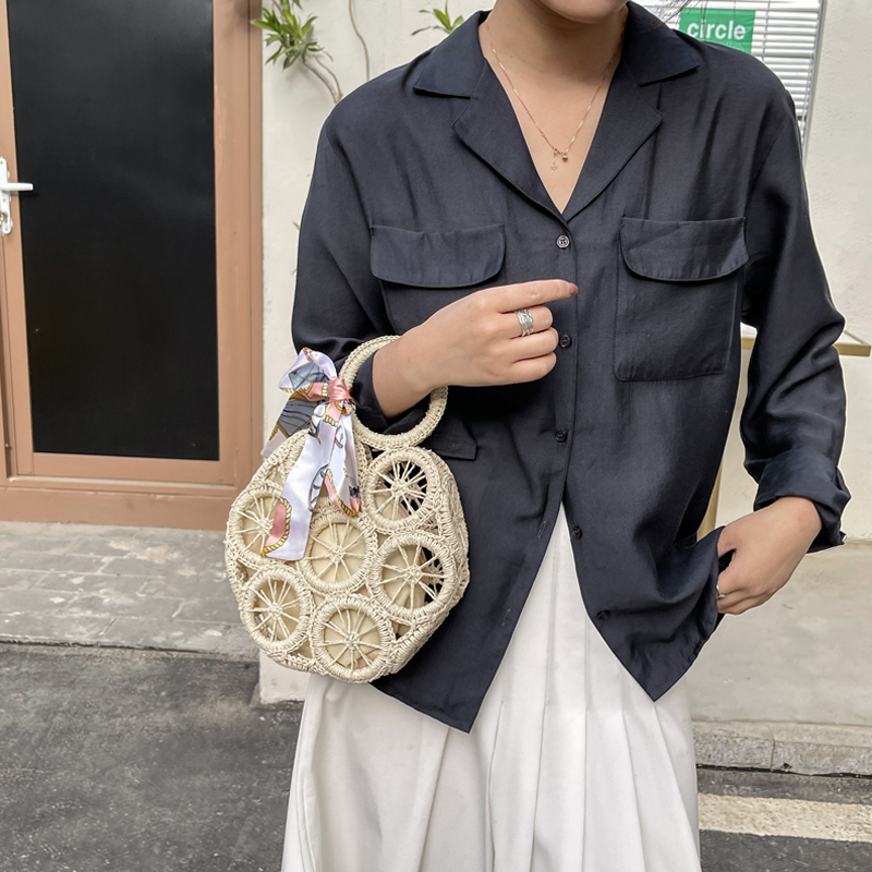 Exotic Ring Circle Design Straw Bag