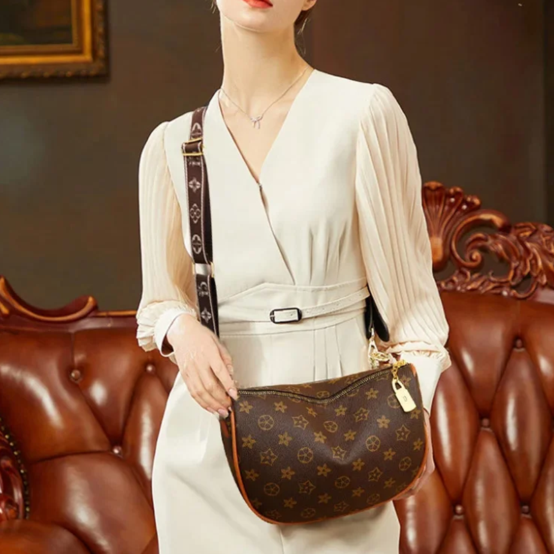 Large Capacity Wide Shoulder Strap Ladies Vintage Purse