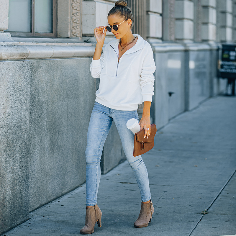 Turtleneck Solid Color Sweatshirt