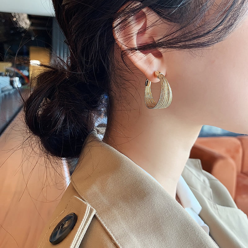 C-shaped Brushed Earrings