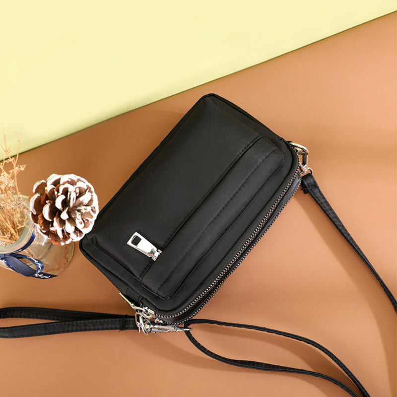 Women's fashionable shoulder bag made of nylon