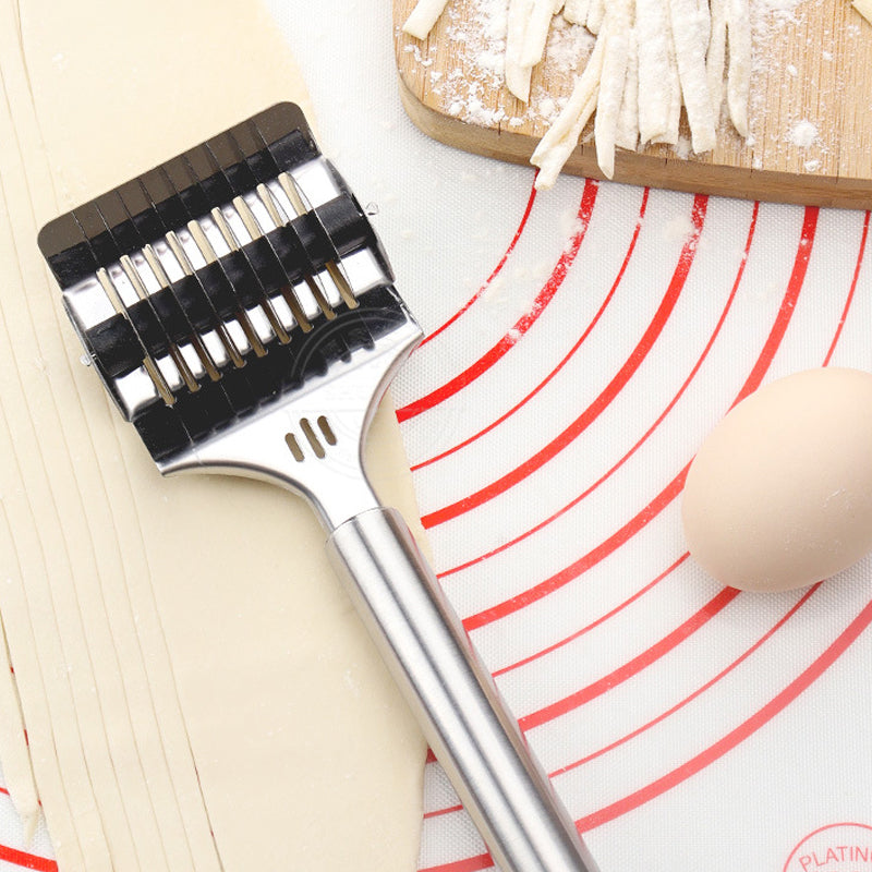 Noodle Spaghetti Cutter Roller