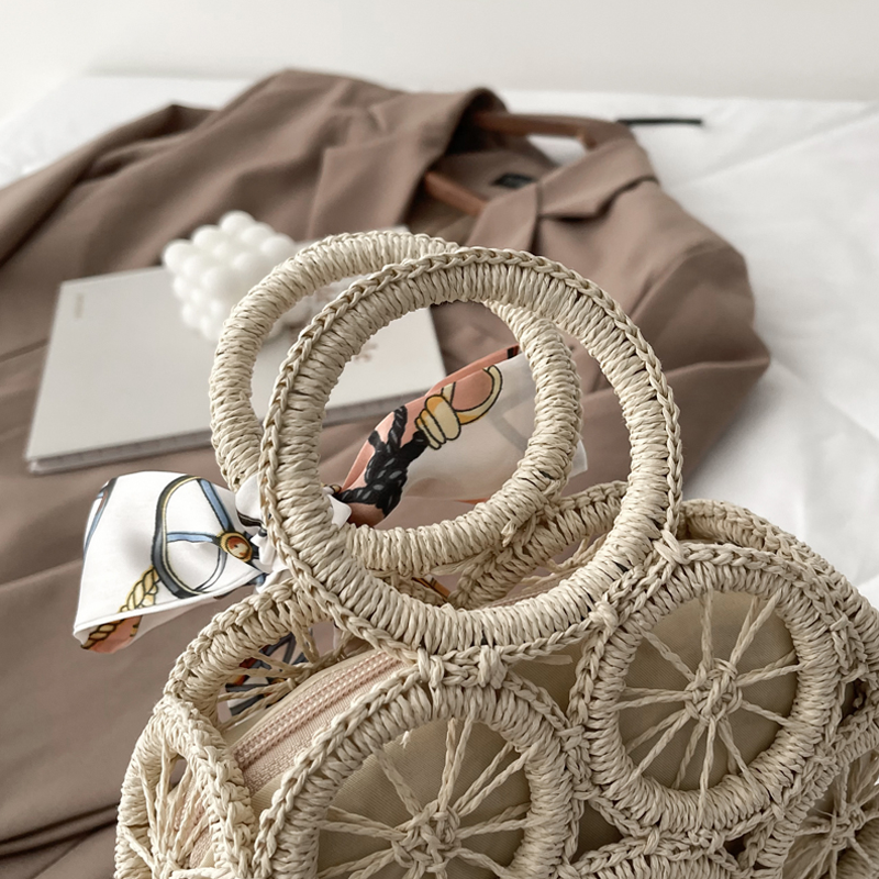 Exotic Ring Circle Design Straw Bag