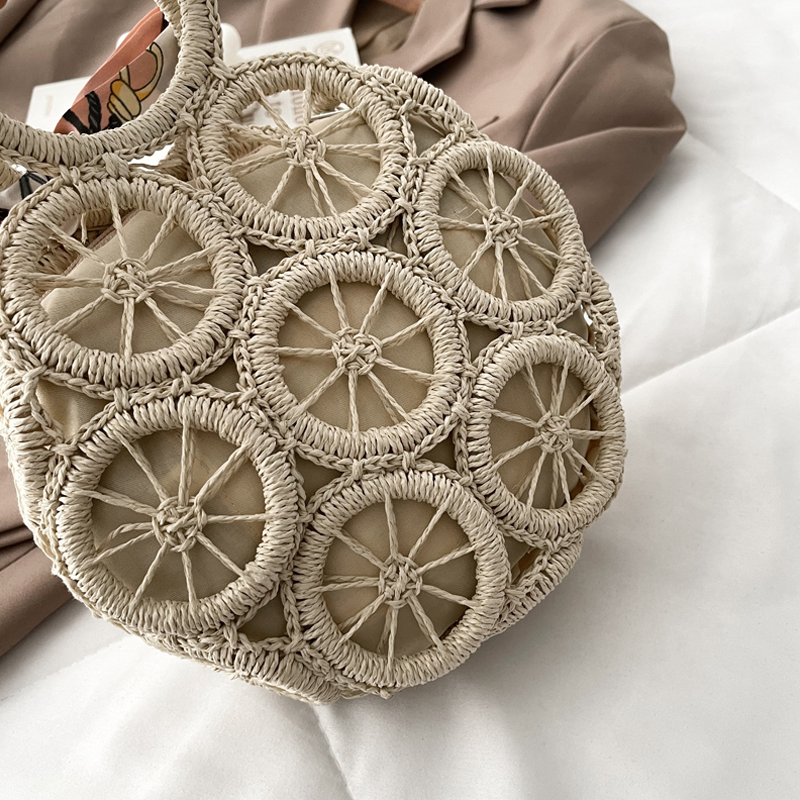 Exotic Ring Circle Design Straw Bag