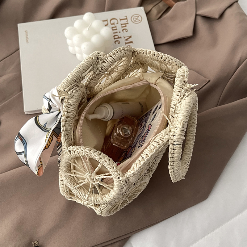 Exotic Ring Circle Design Straw Bag