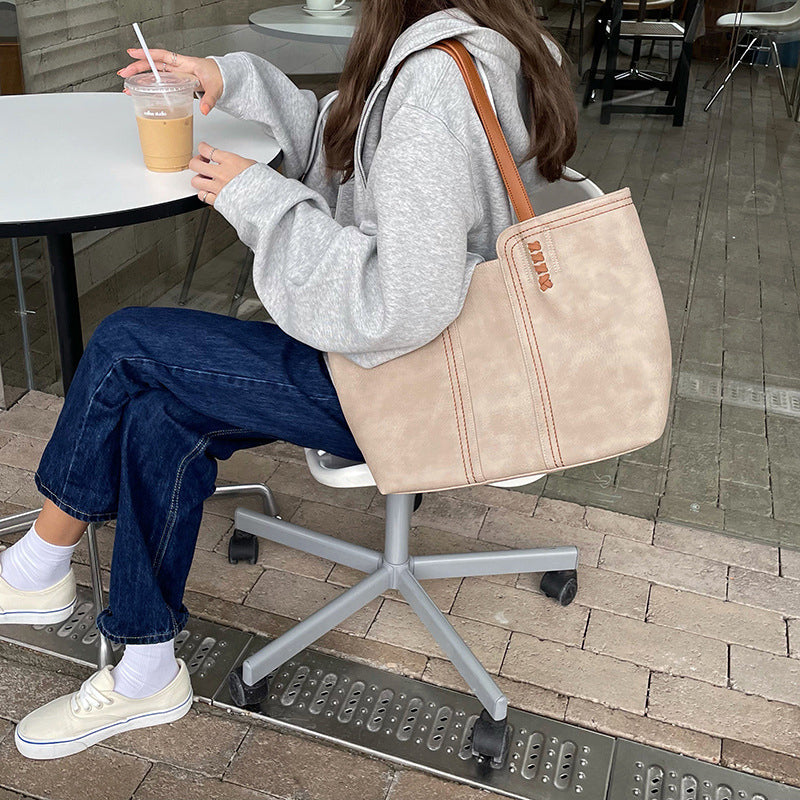 Quality Leather Simple and Versatile Shoulder Bag
