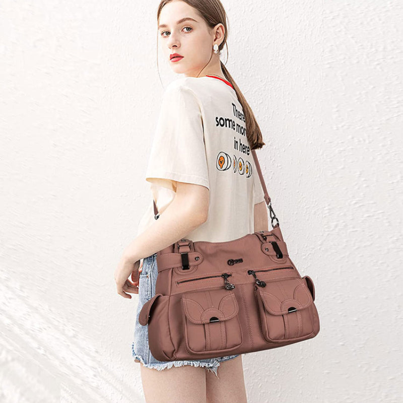 Fashionable shoulder bag for women