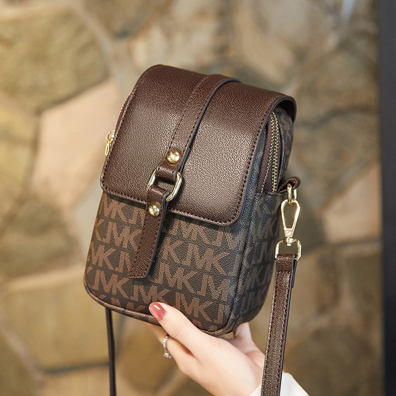 Women's shoulder bag for spring and summer