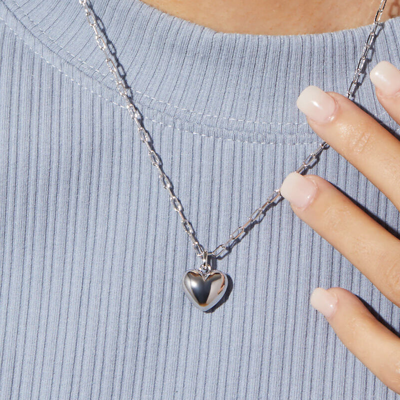 Simple Three-dimensional Heart Necklace