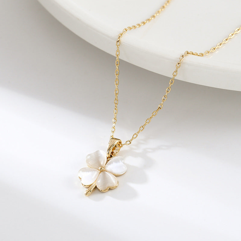Heart-shaped Opal Lucky Four-leaf Clover Necklace