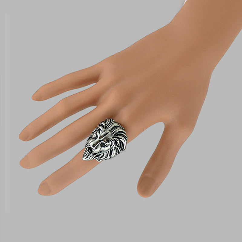 Retro Domineering Lion Head Ring