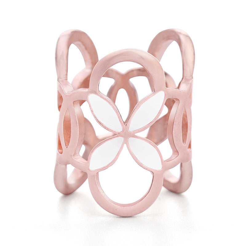 Women's Elegant Pearl Floral Scarf Ring Clip