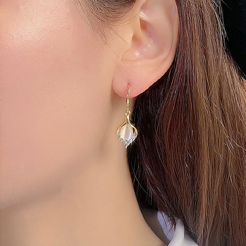 Shiny Cat Eye Earrings