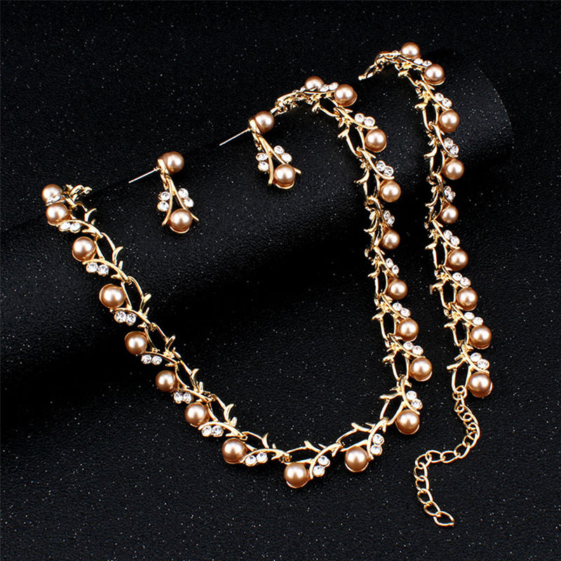 Three-Piece Pearl Earring Necklace Bracelet