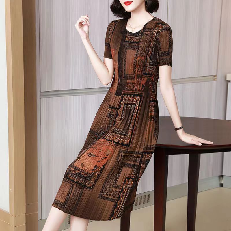 Fashionable Pleated Dress