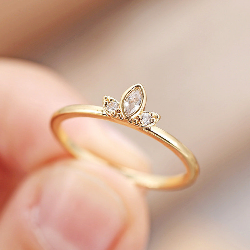 TRIPLE TEARDROP RING