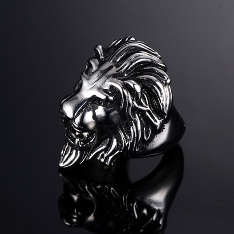 Retro Domineering Lion Head Ring