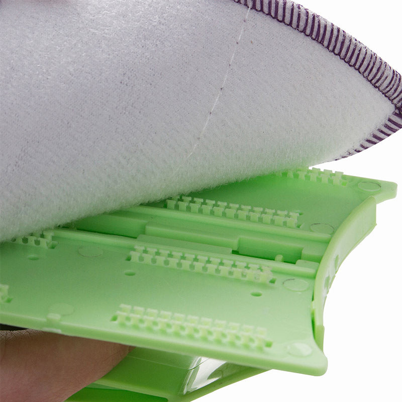 Window Gap Cleaning Brush