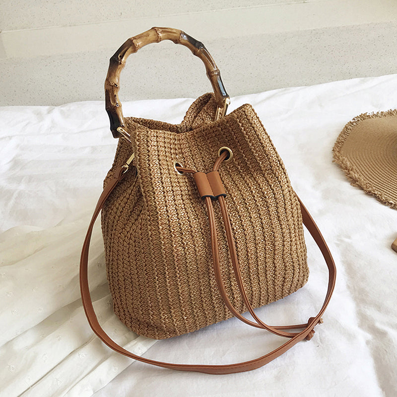 RATTAN STRAW BUCKET BAG