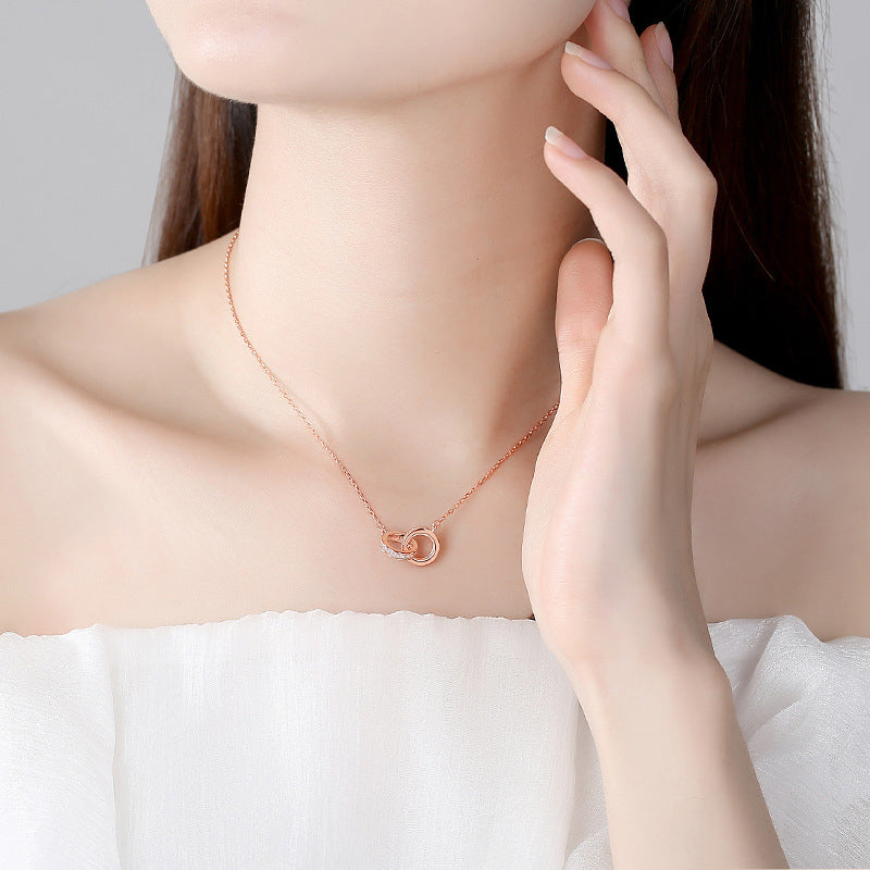 Special Round Interlocking Necklace
