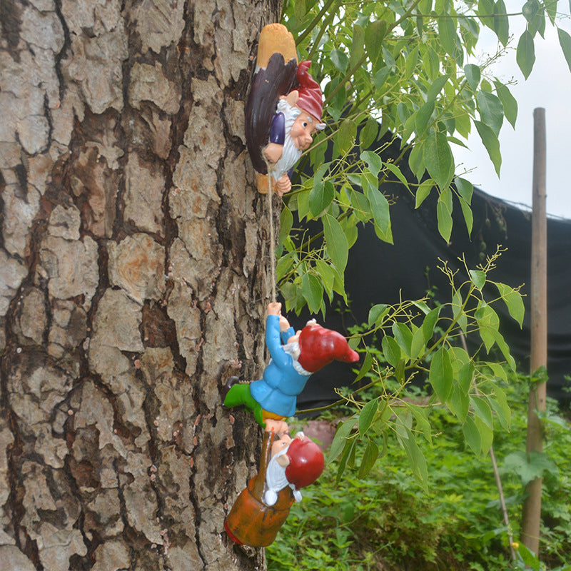 Dwarf Climbing Ornament