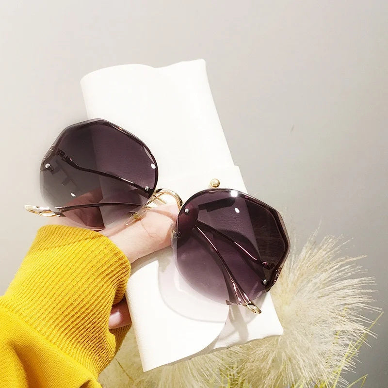 Fashion Vintage UV400 Ladies Oversized Square Sunglasses