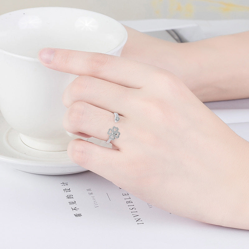 Four Leaf Heart Shape Adjustable Rotating Ring