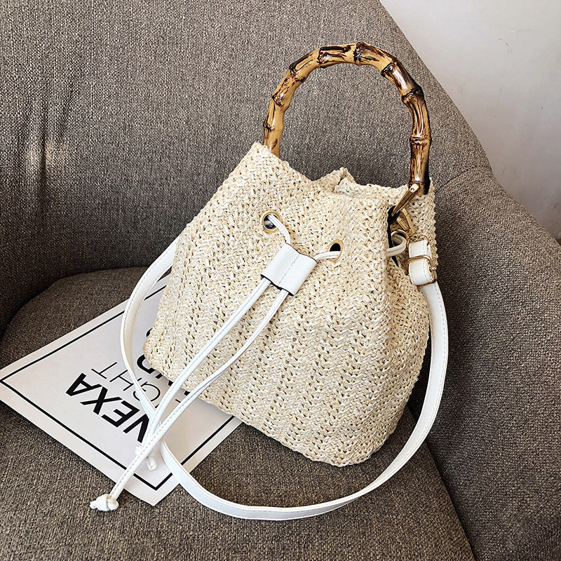 RATTAN STRAW BUCKET BAG