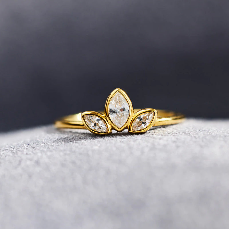 TRIPLE TEARDROP RING