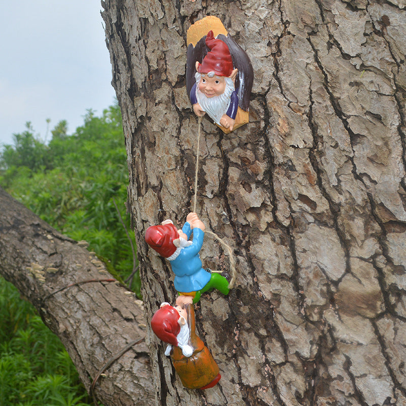 Dwarf Climbing Ornament