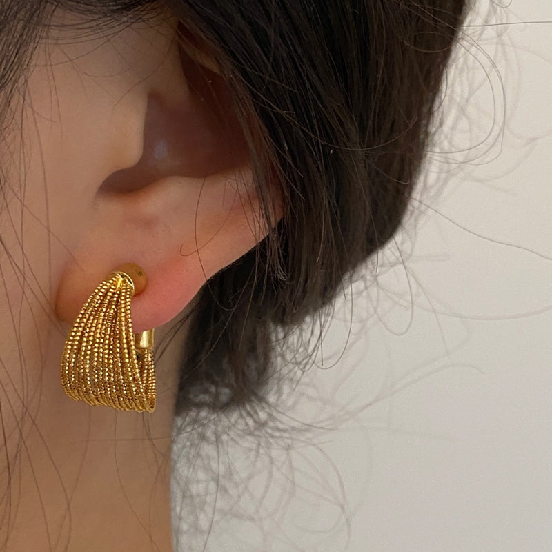 C-shaped Brushed Earrings