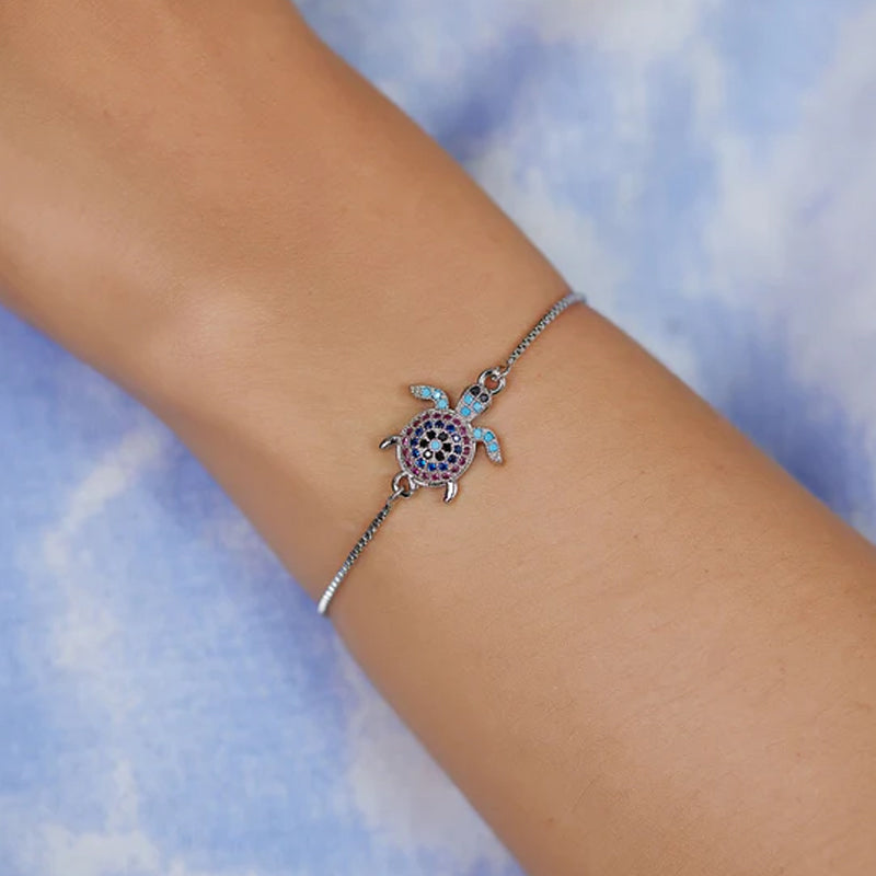 Zircon inlaid cute little turtle bracelet