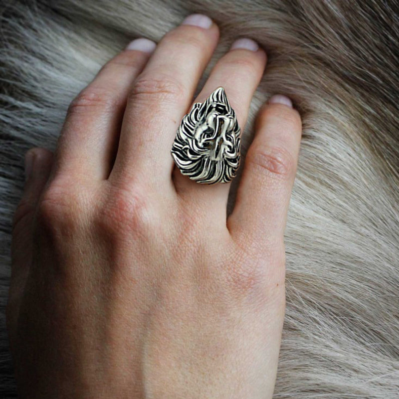 Retro Domineering Lion Head Ring