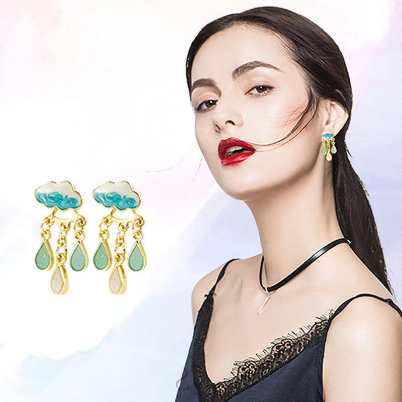 RAINDROP EARRINGS