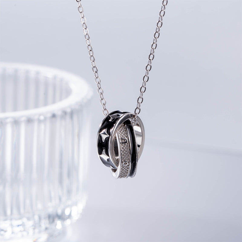 Interlocking Round Necklace