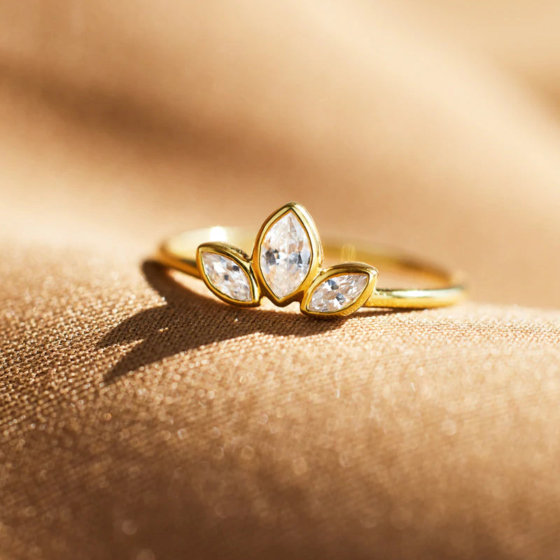 TRIPLE TEARDROP RING